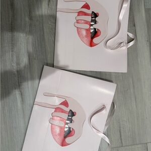 Kylie Cosmetics Pink Drip Lips shopping bags